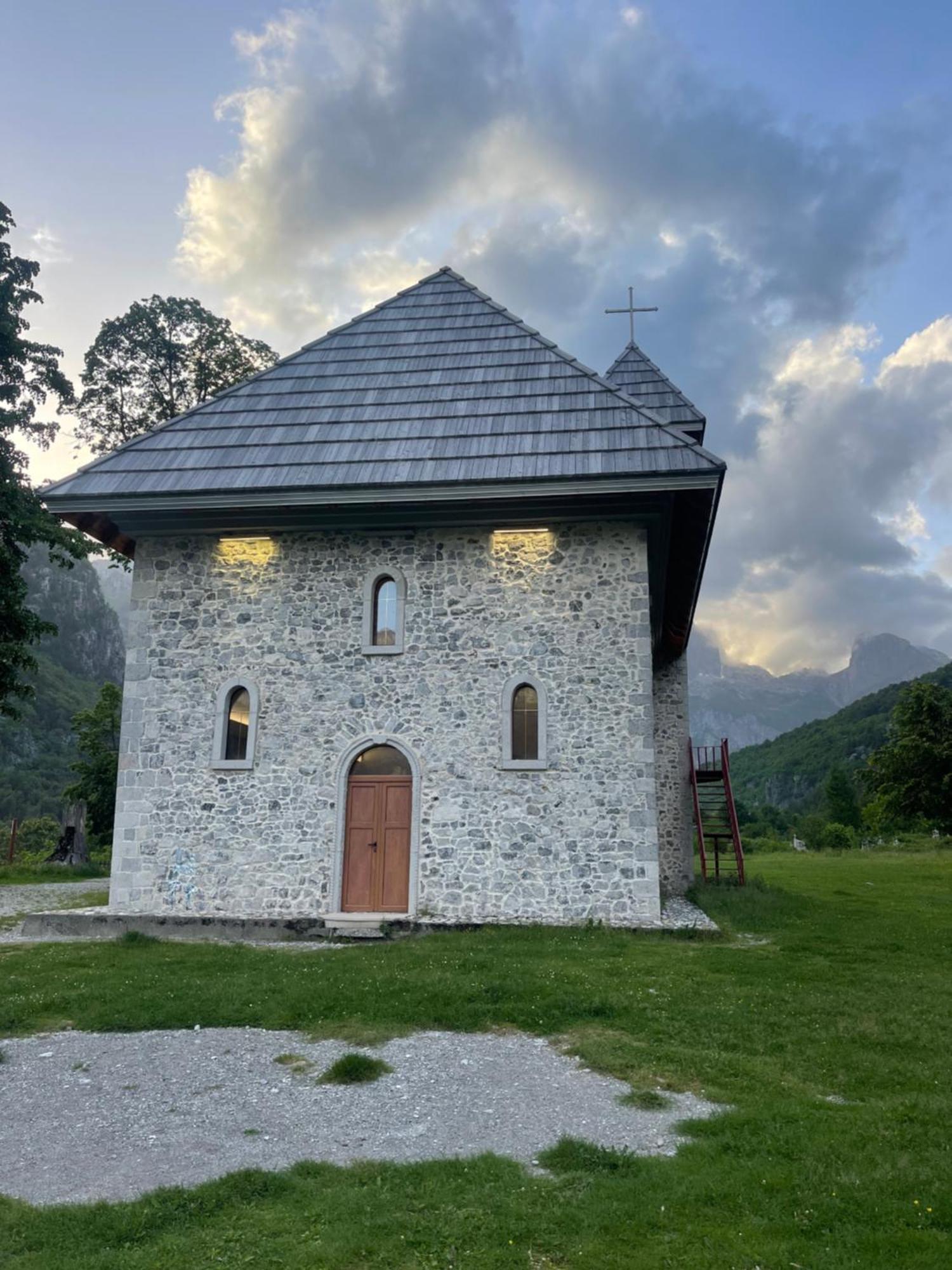 Thethi Mountain Villas Eksteriør bilde