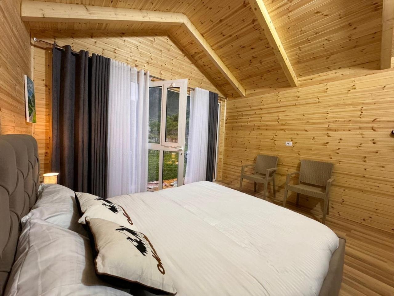 Thethi Mountain Villas Eksteriør bilde