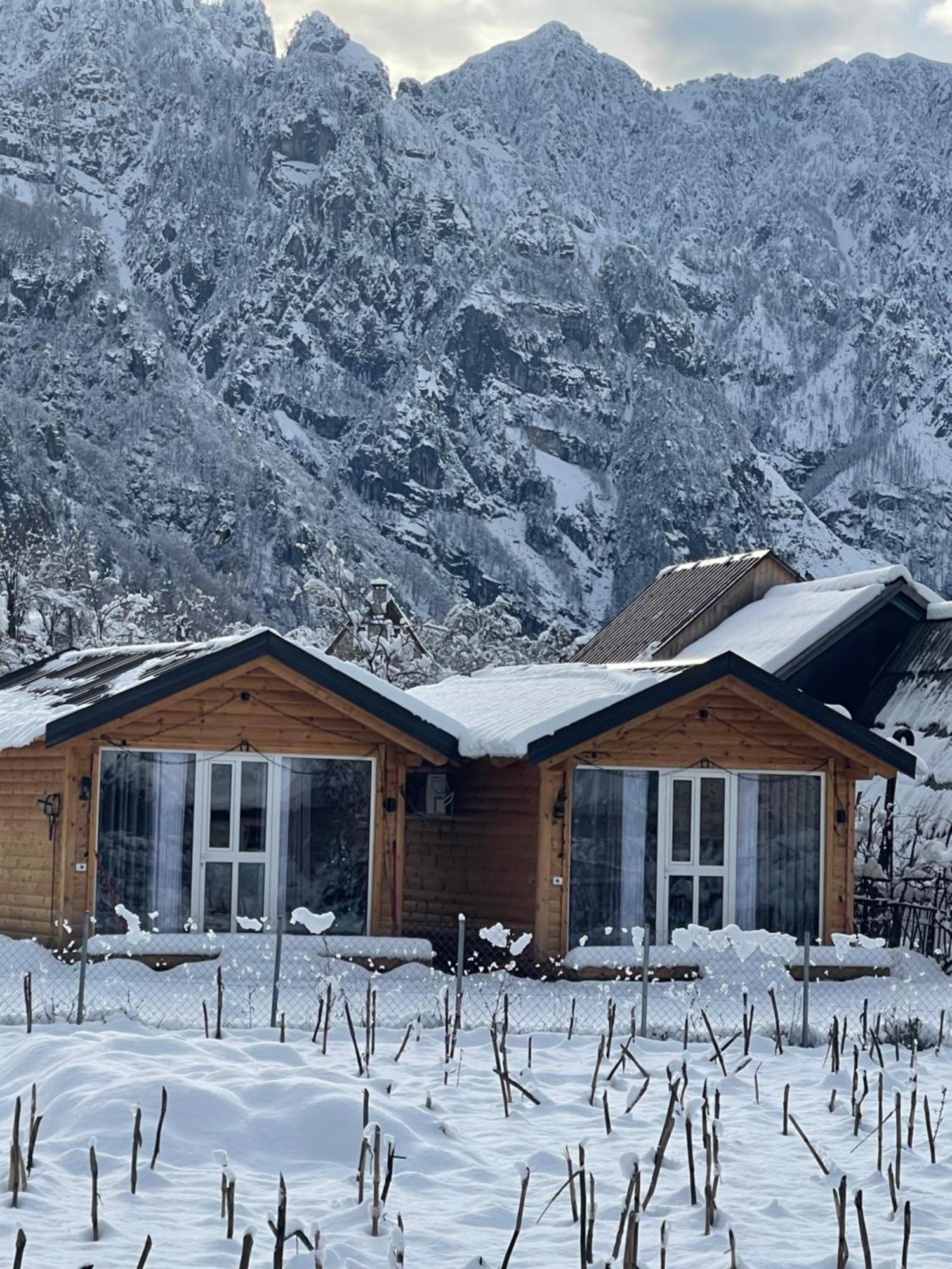 Thethi Mountain Villas Eksteriør bilde