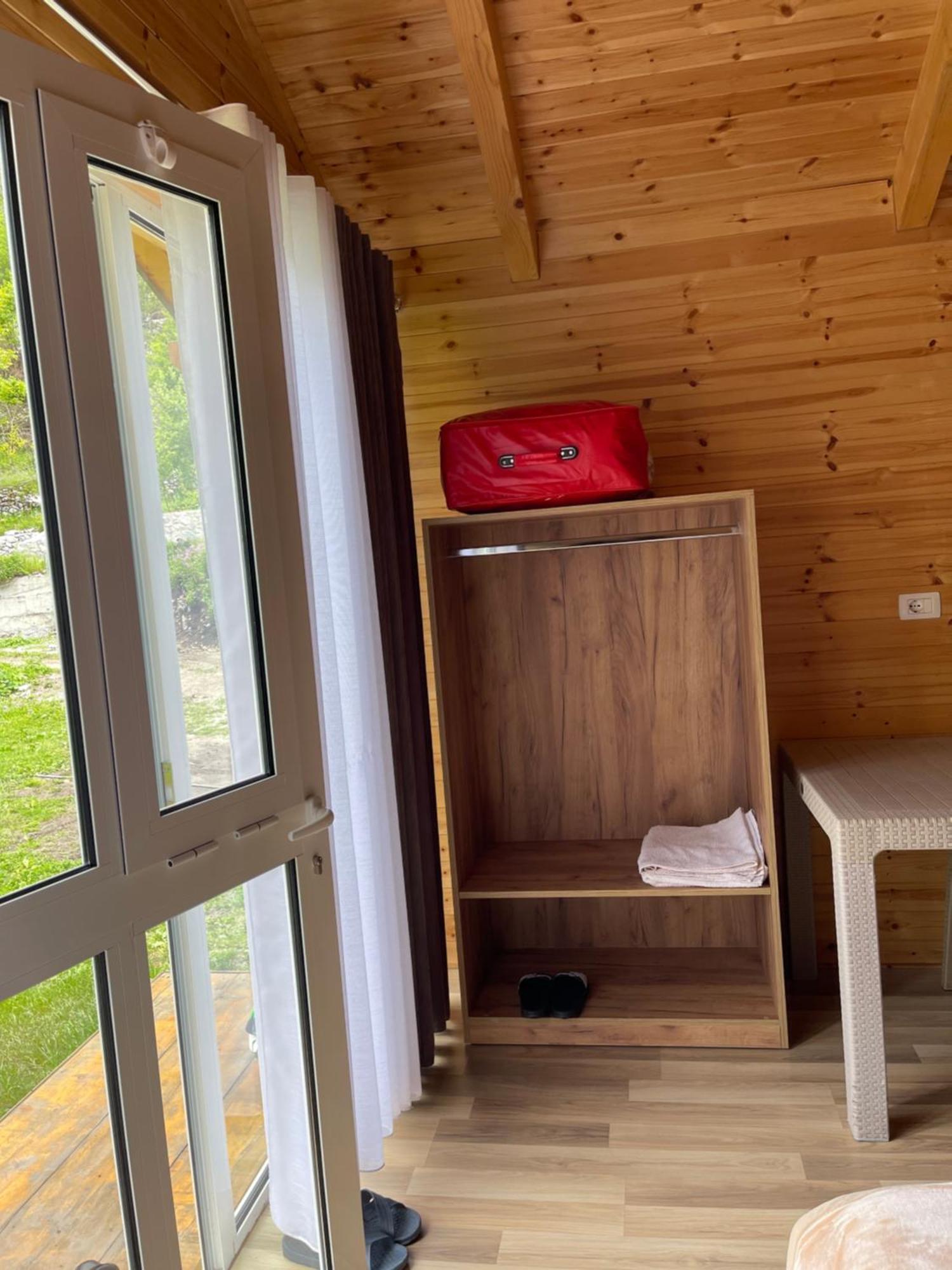 Thethi Mountain Villas Eksteriør bilde